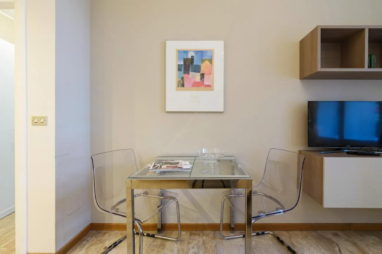 Contempora Apartments - Elvezia 8 - E15 Milánó 0*,  Olaszország